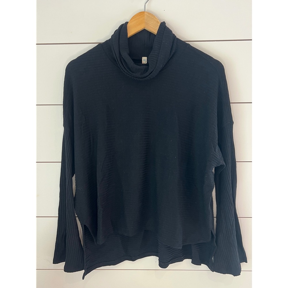 FP movement Can't Handle this high Ribbed bell sleeve small/ active